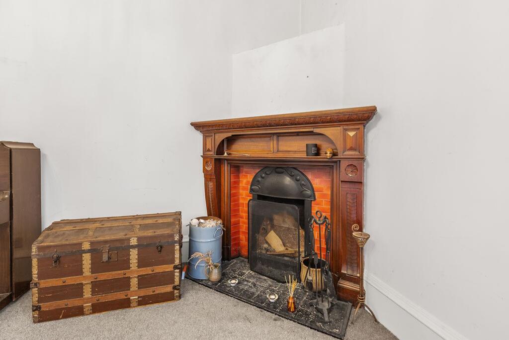 Redheugh Court, Kilbirnie, KA25 photo 3