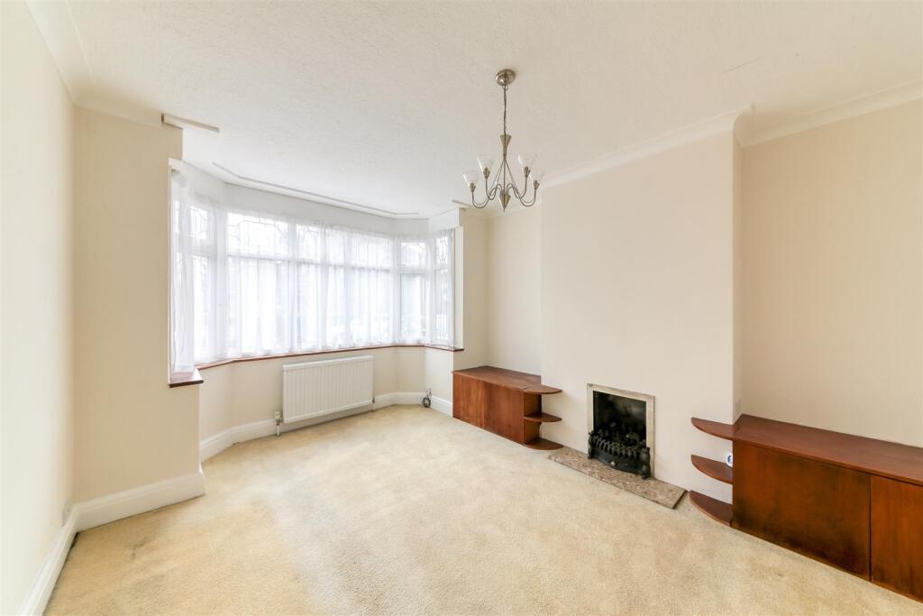 House in London - View 3