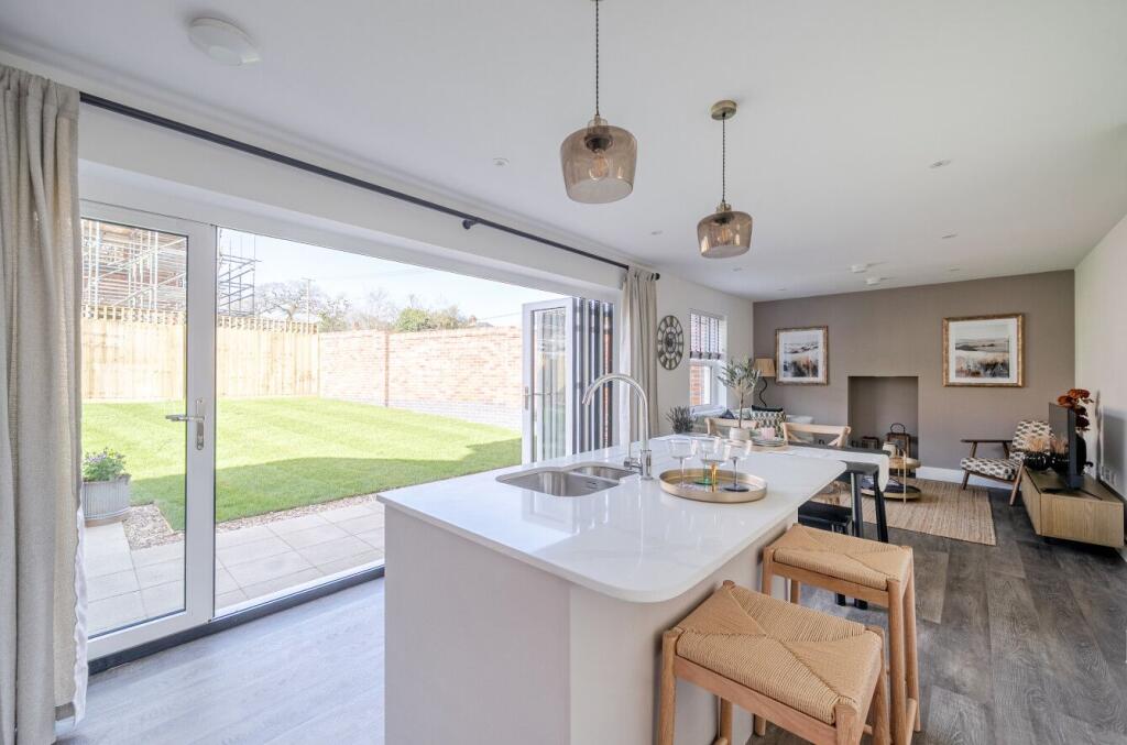 House in Southampton - View 5