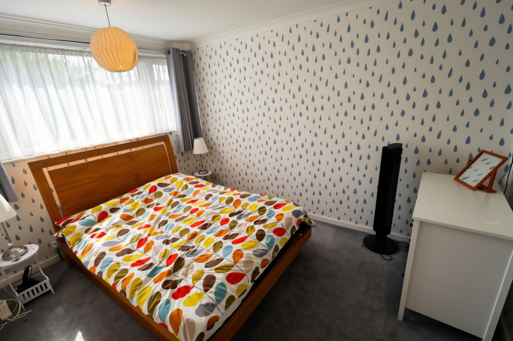 House in Dacorum, Hertfordshire - More