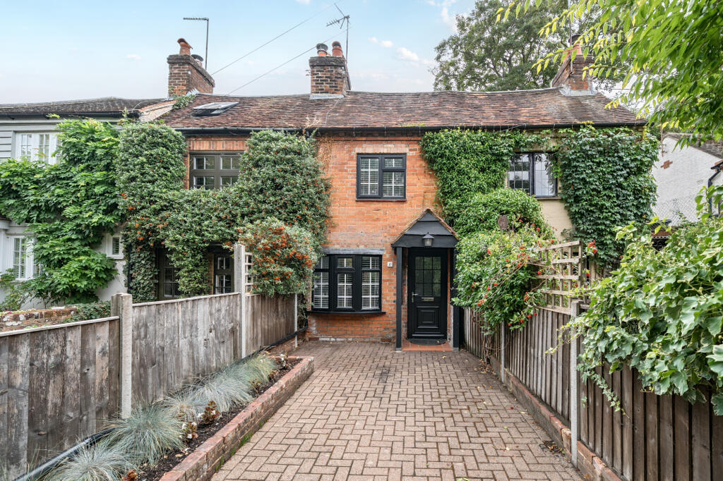 Main image of property: Red Lion Lane, Farnham, GU9