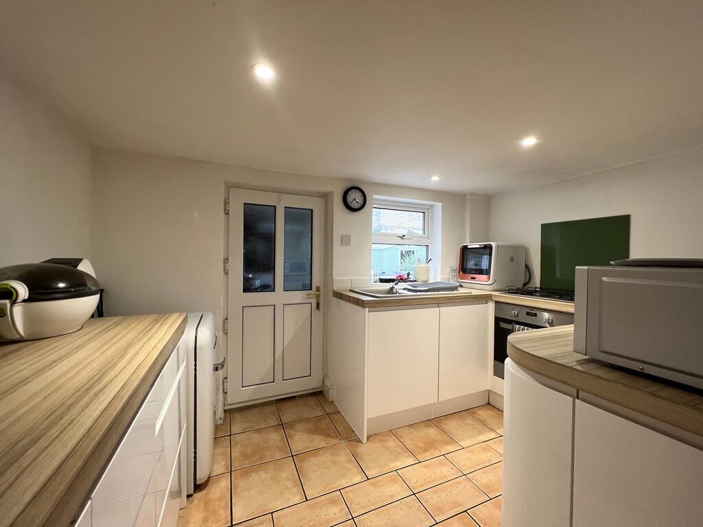 London Road, Chatteris, Cambs., PE16 6AS photo 3