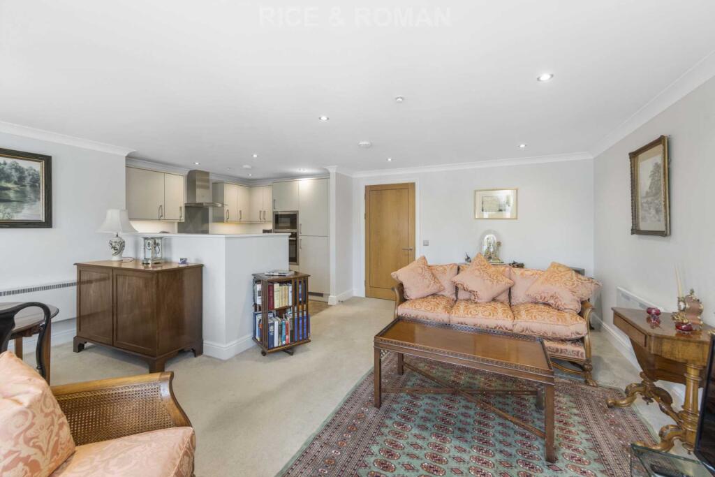 Rise Road, Ascot photo 4