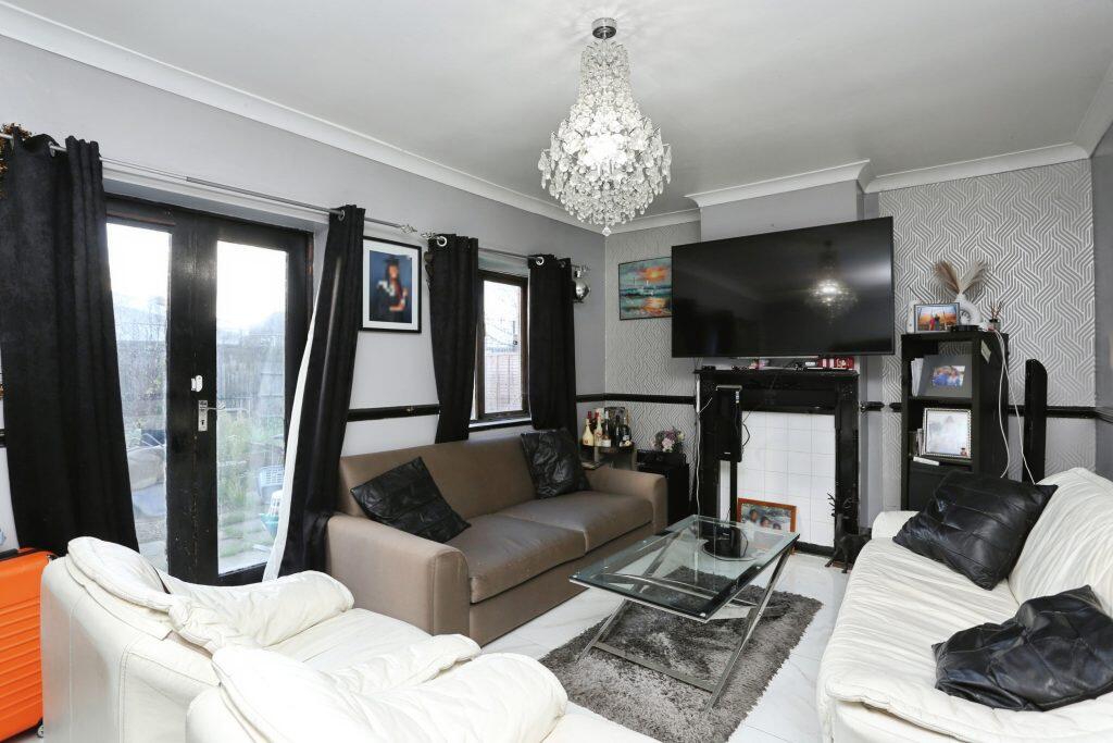 House in London - View 3
