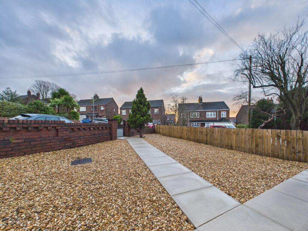 Waltham Avenue, Wigan, WN6 7RU photo 2