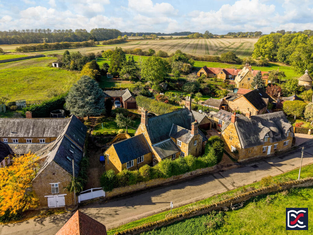 Broombank, Nobottle Road, Upper Harlestone, West Northamptonshire - View 4