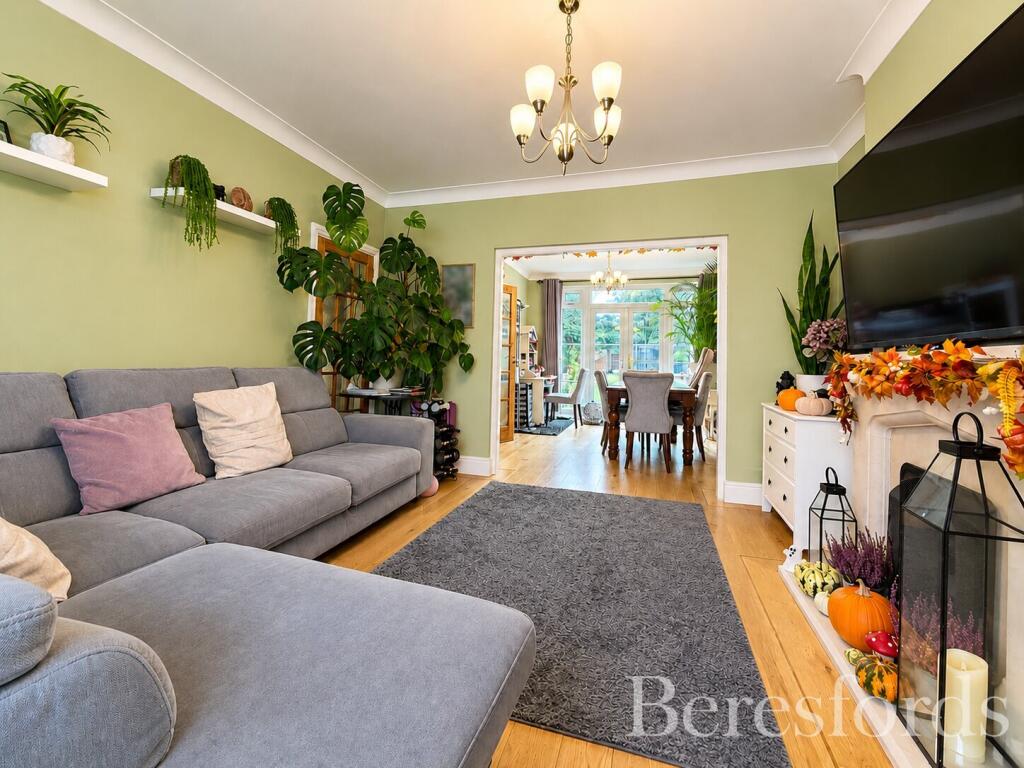 House in London - View 3