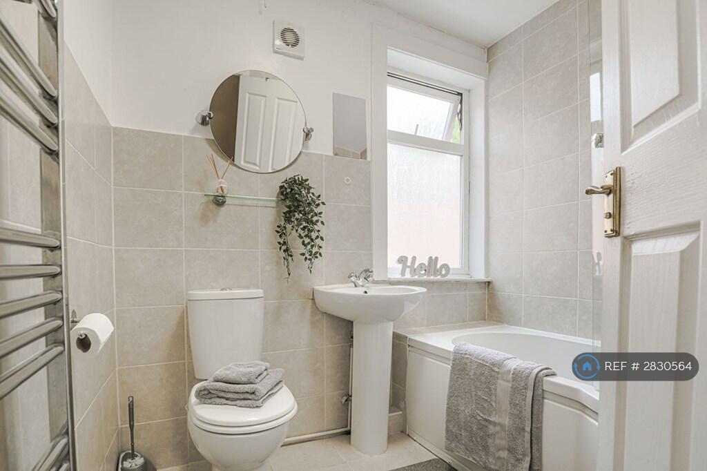 1 bedroom house share for rent