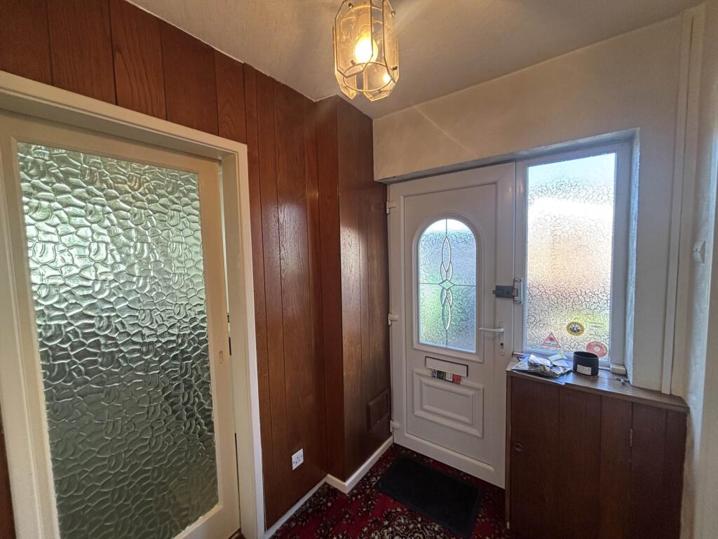 House in Oldham, Greater Manchester - View 5