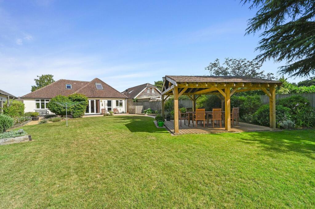 Black Tiles Lane, Martlesham, IP12 photo 2