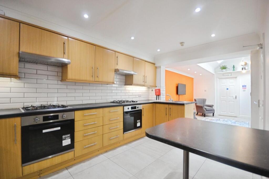 House in Reading - View 5