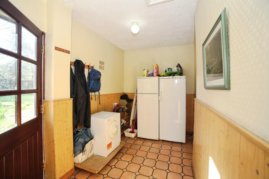 Back Road, Catbrook, Chepstow - More
