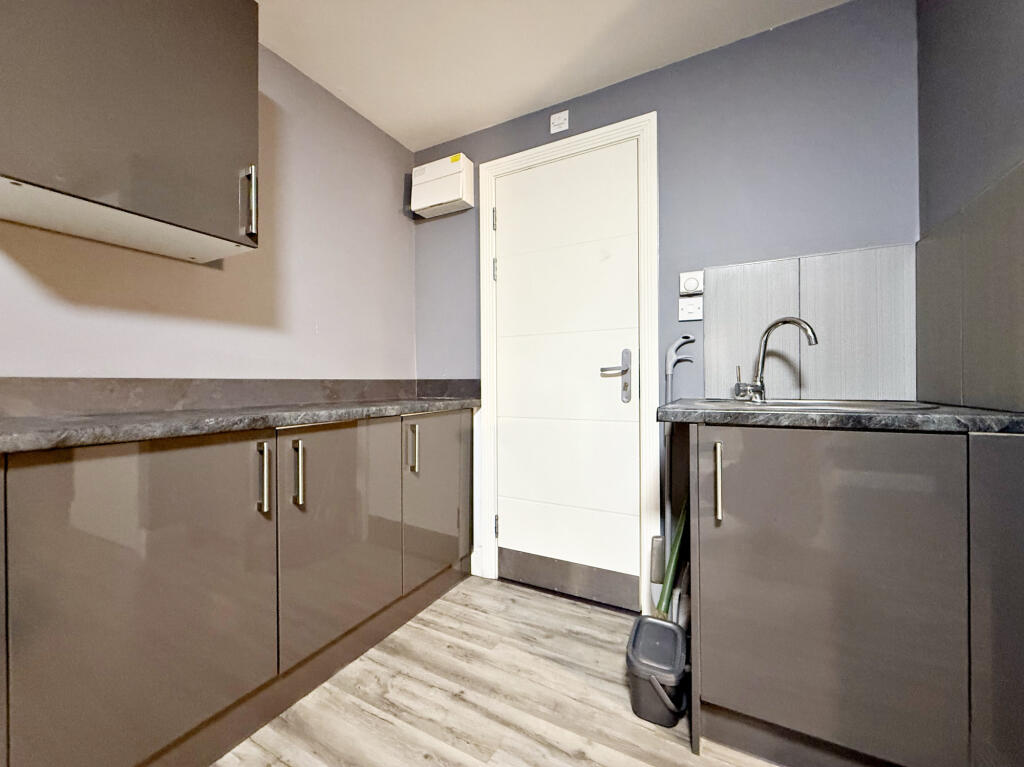 The Crossways, Hounslow, TW5 photo 4