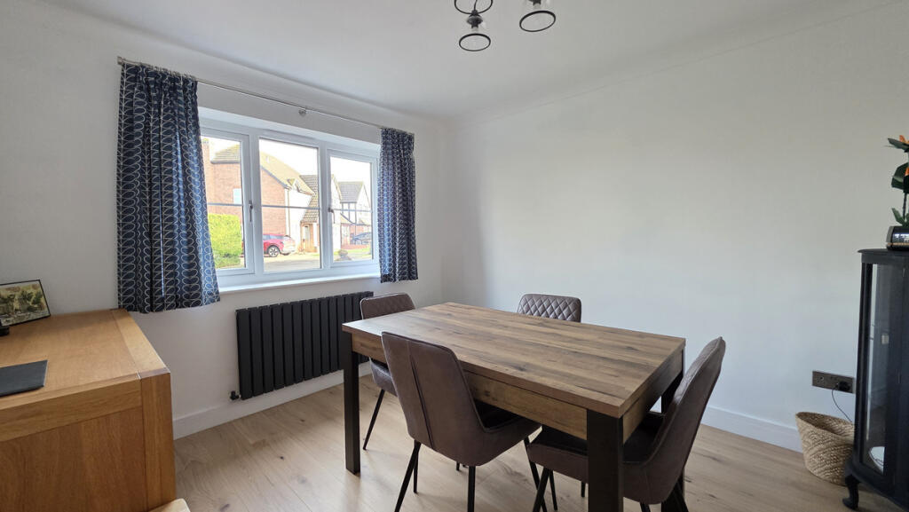 House in Stratford-on-Avon, Southam - More