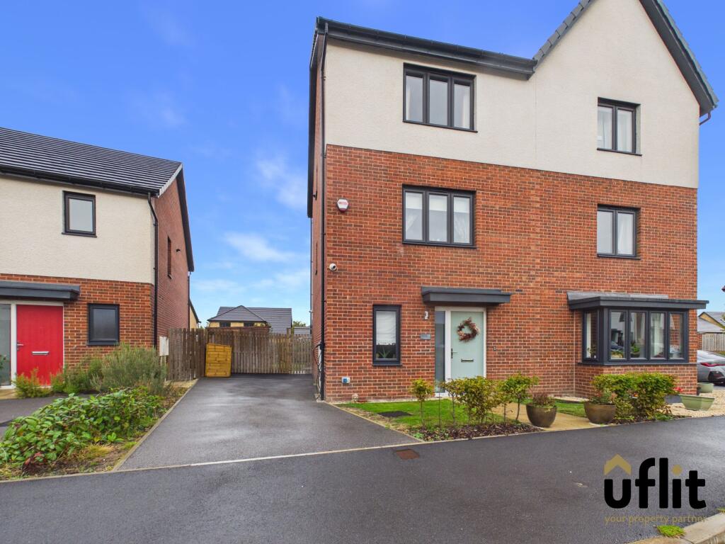 3-bed semi-detached on Hawes Way, Waverley, Rotherham, £325,000