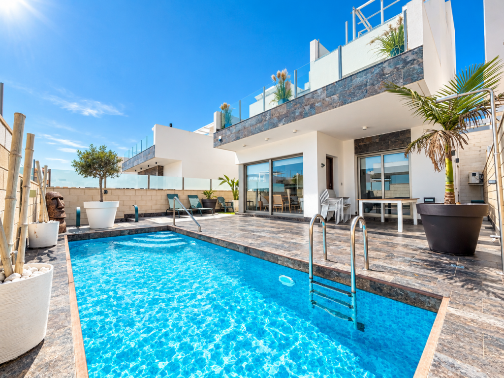 Main image of property: Valencia, Alicante, Villamartin