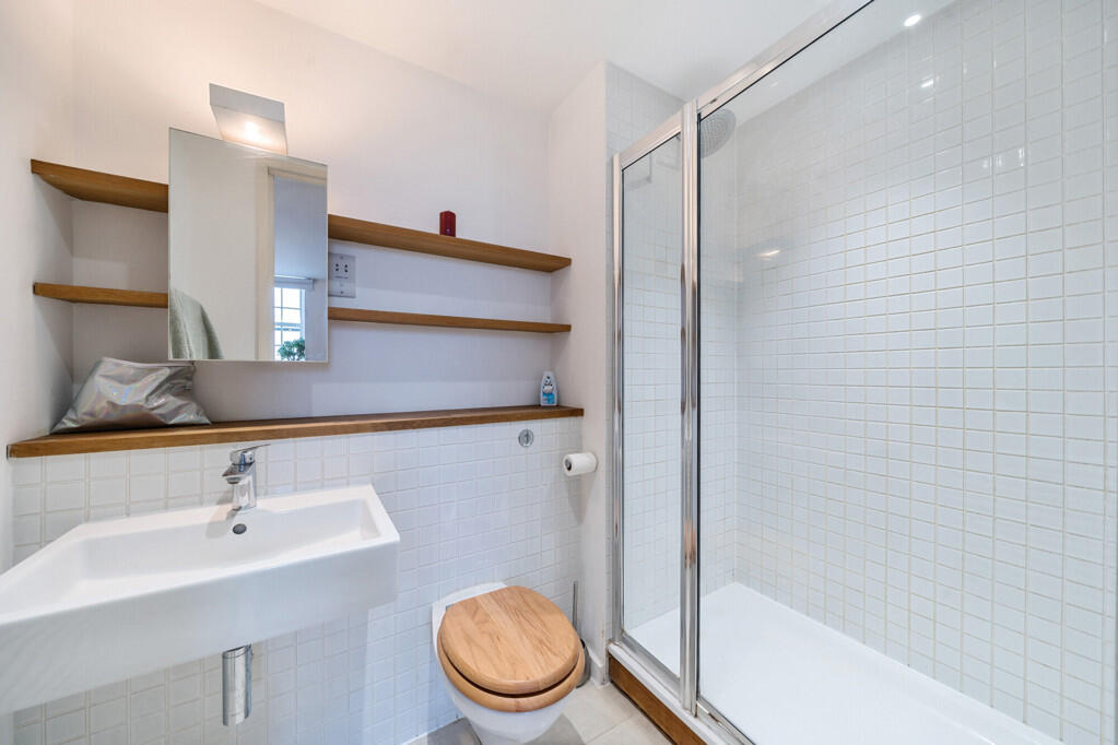 Apartment in London, Royal Borough of Greenwich - View 4