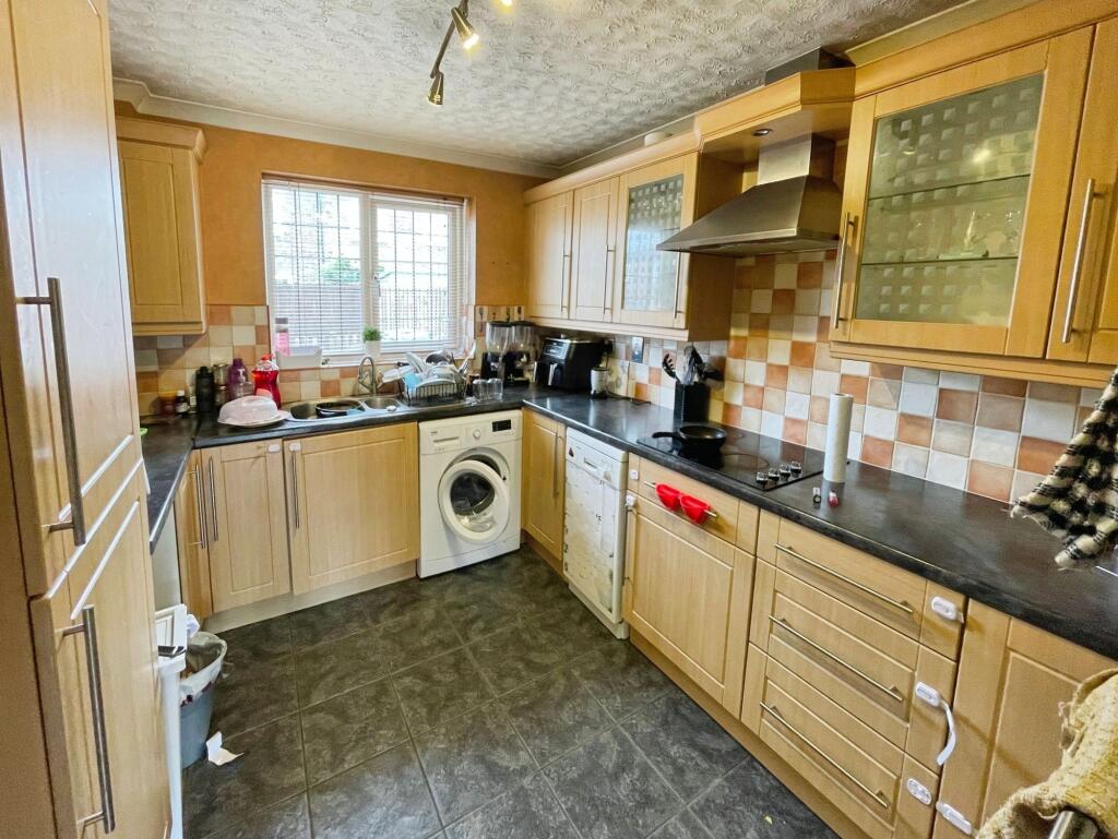 Bermuda Close, Basingstoke, RG24 - View 5
