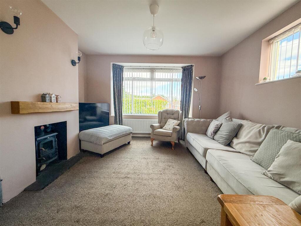 Gorse Lane, Great Clacton, Essex photo 3
