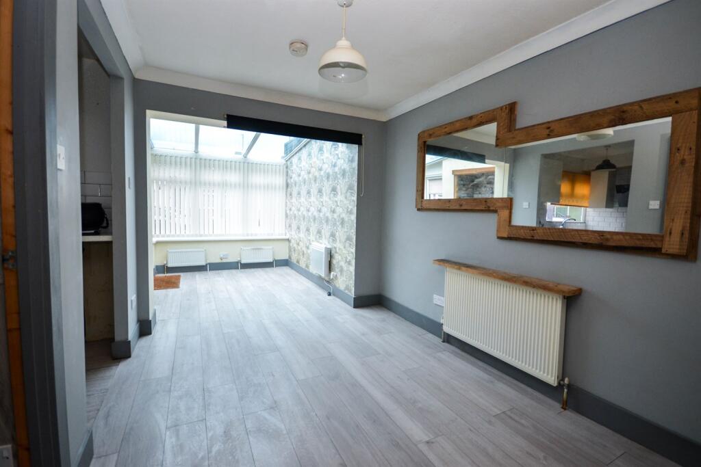 Brunton Grove, Fawdon photo 4