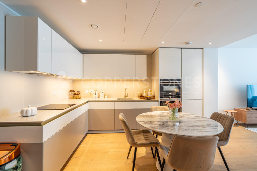 Oakley House, Electric Boulevard, Battersea, London photo 3