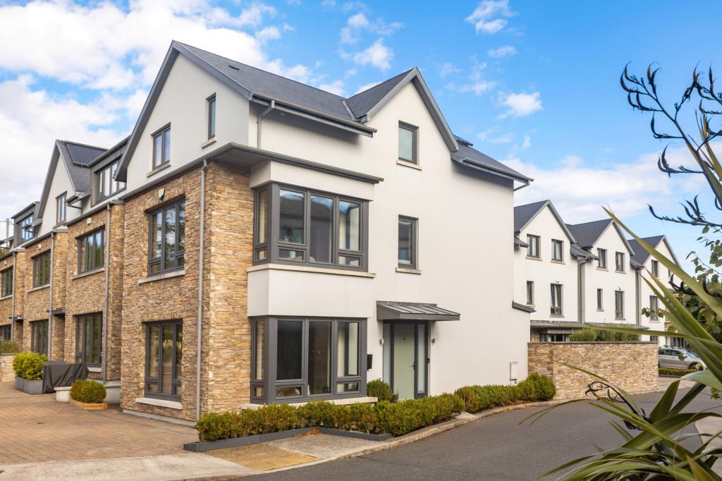 Main image of property: 4 Struan Glen, Kilternan, Dublin 18, D18 CC02