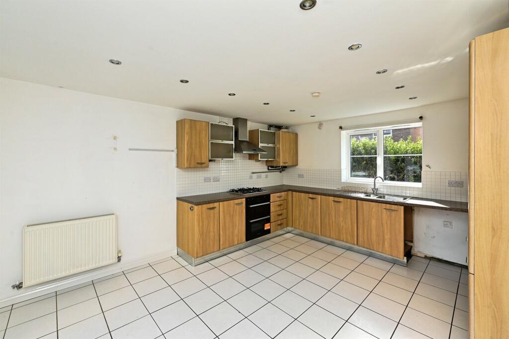 House in Peterborough - View 4