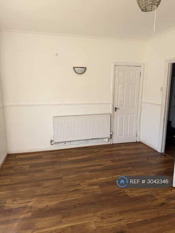 House in London, Bellingham, Southend - View 3