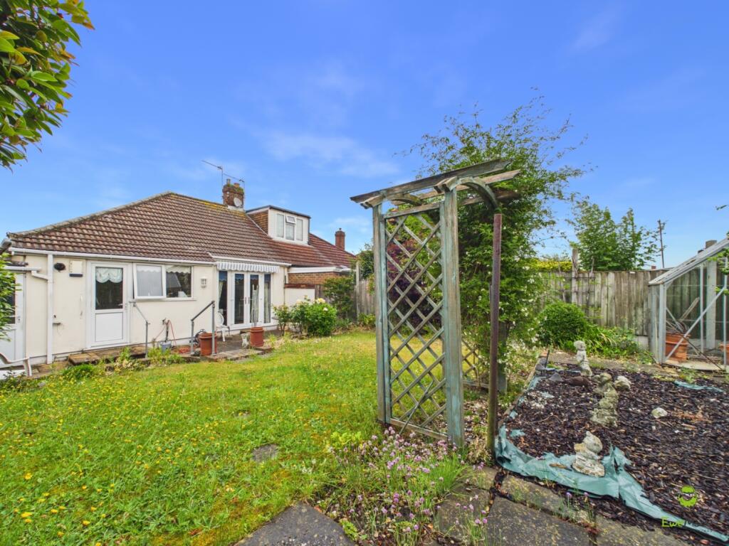 Main image of property: Redleaf Close, Belvedere, Kent, DA17