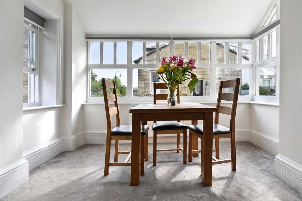 Apartment in Leeds - More