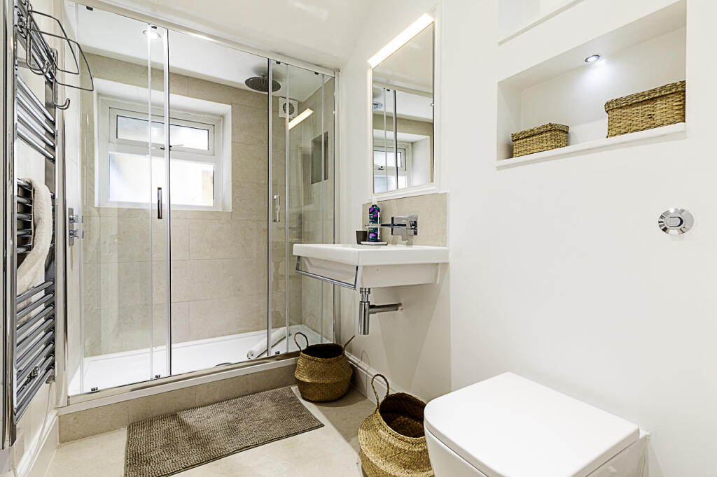 Apartment in London - View 4