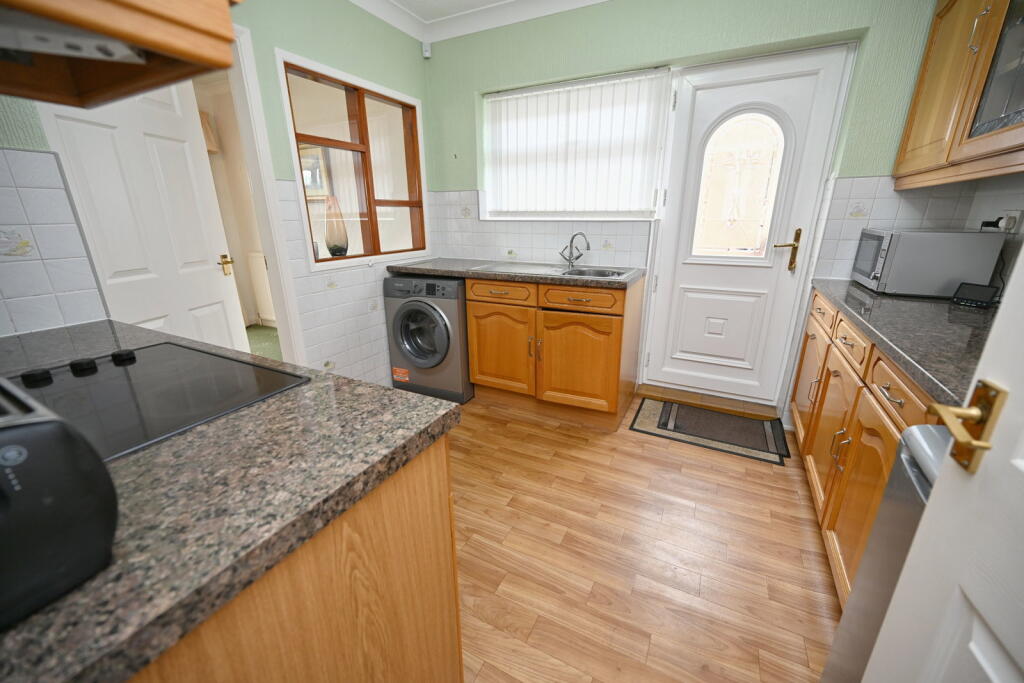 House in Barnsley, Barugh Green - View 5