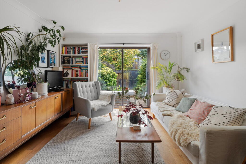 House in London - View 3