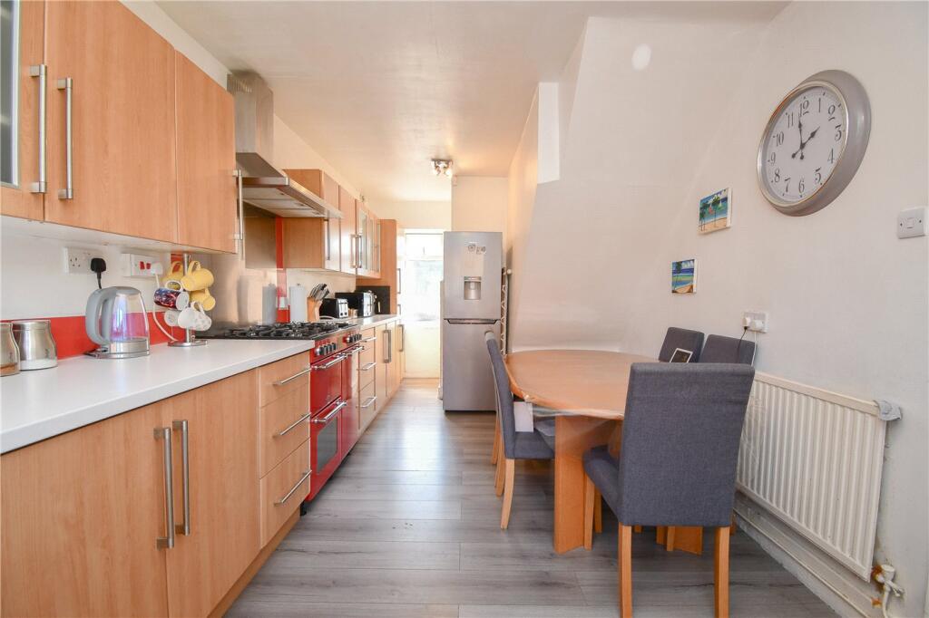 House in Ellesmere Port, Little Sutton - View 5