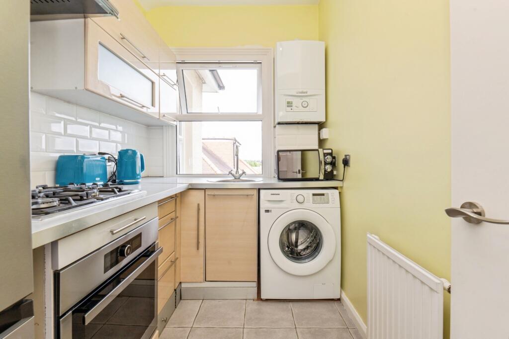 Apartment in London, The Wrythe - More