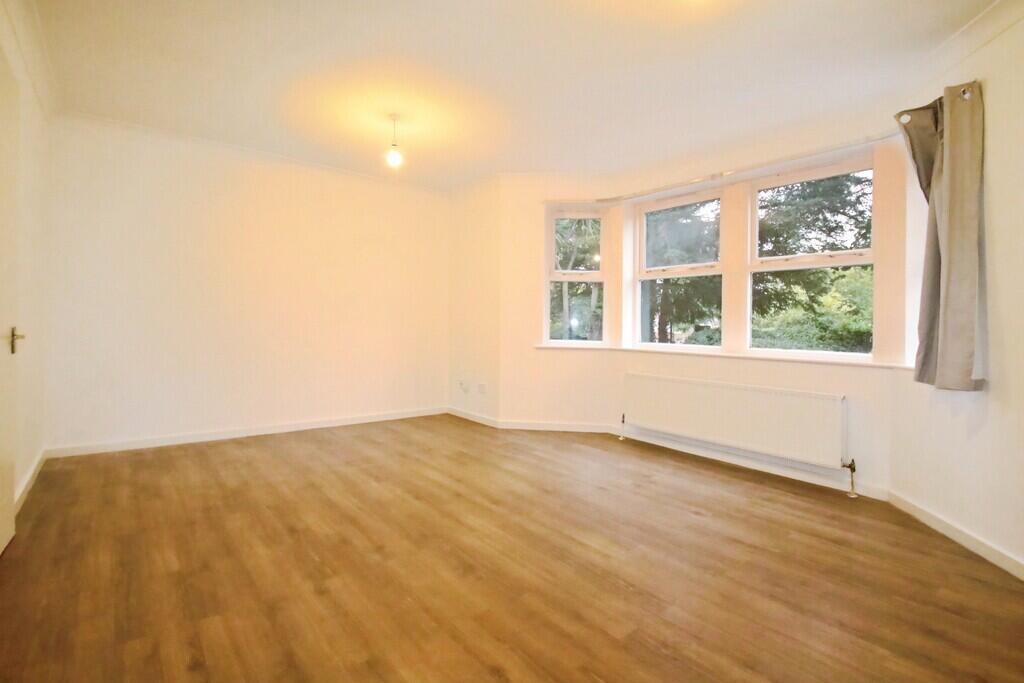 Apartment in London - View 3