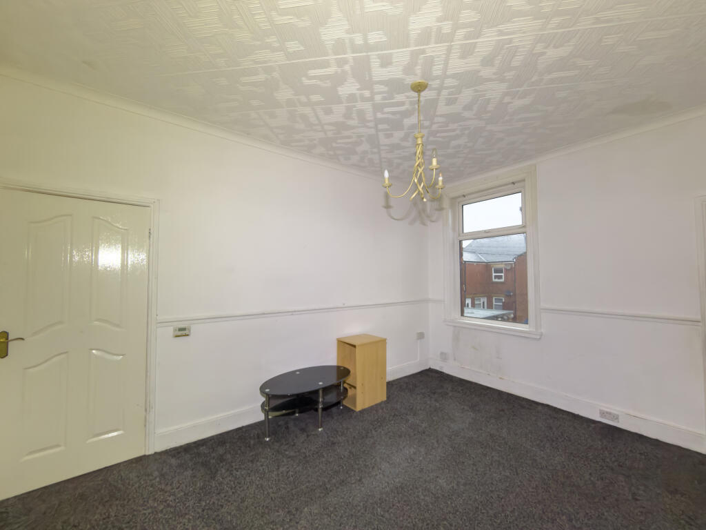 Apartment in South Tyneside, North East - View 2