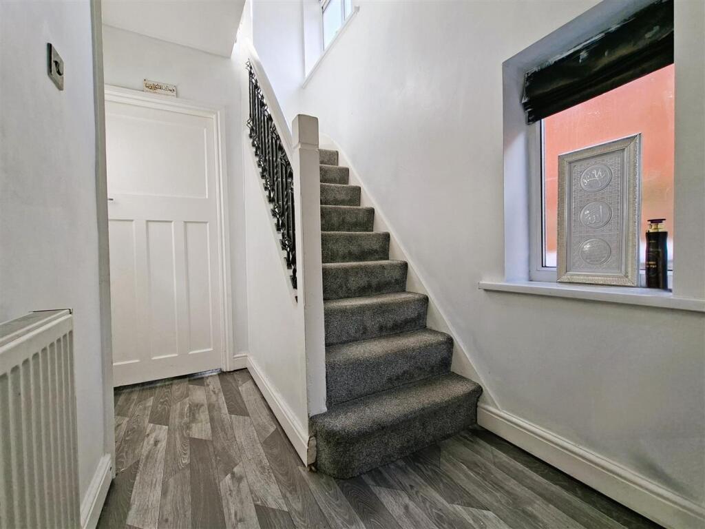 House in Birmingham, West Midlands - View 5