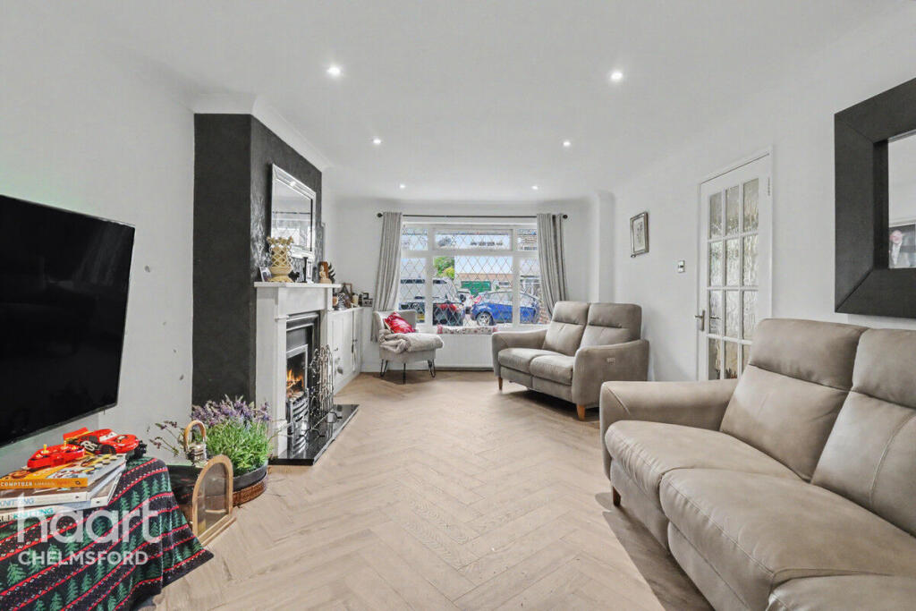 House in Chelmsford, Meadgate, Great Baddow - View 4