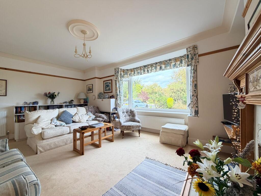 Filey Road, Scarborough, YO11 photo 2