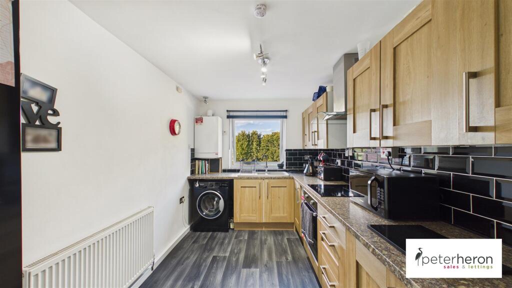 Apartment in Sunderland - View 5