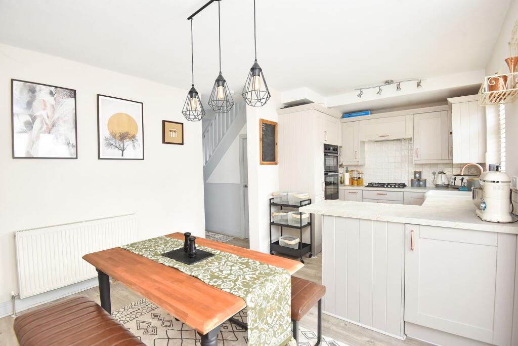 House in Harrogate, Pannal Ash - More