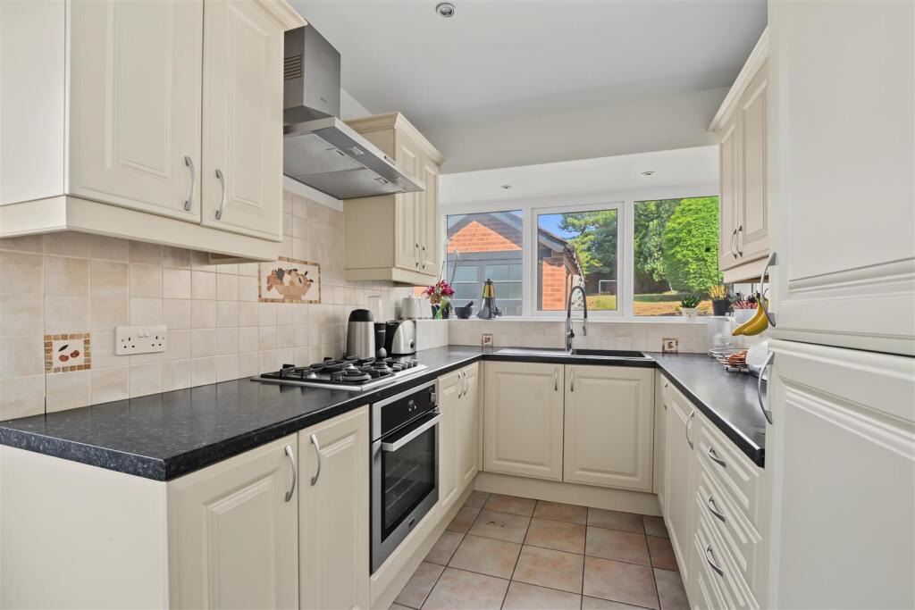 House in Nottingham - View 4