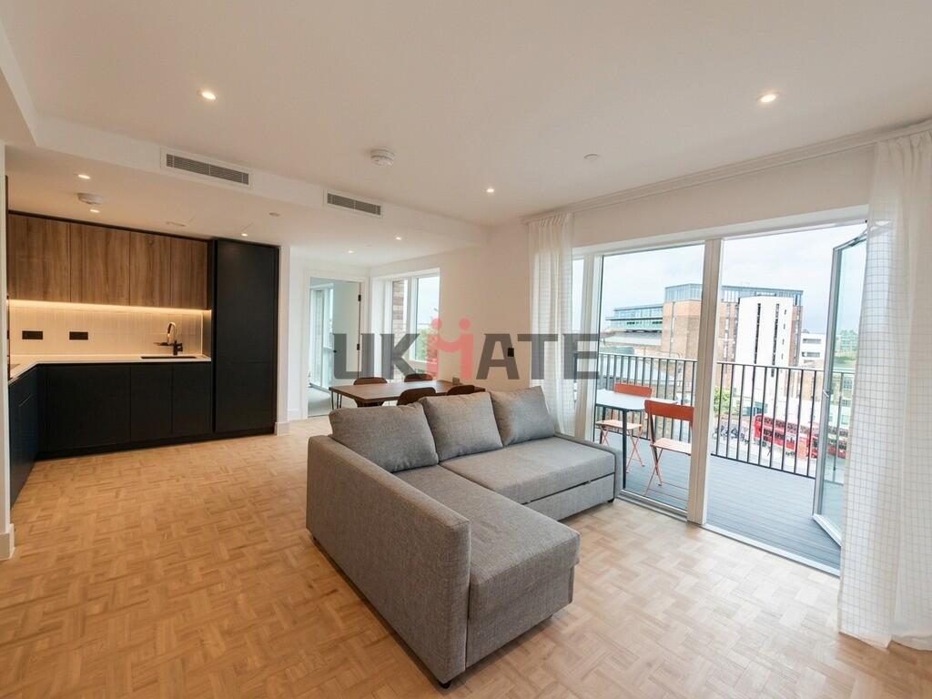 Main image of property: 33 Danvers Avenue