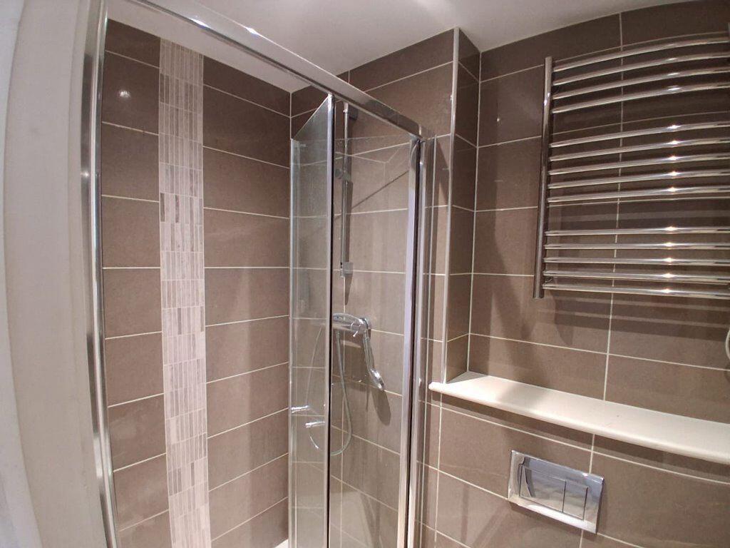 Apartment in Southampton - View 3