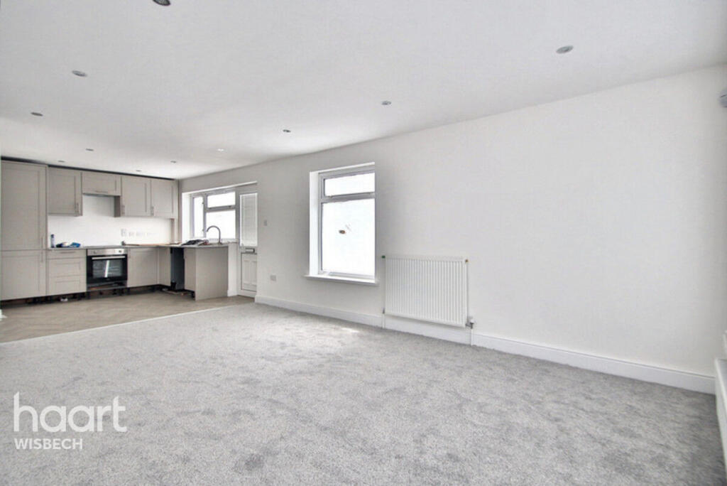 House in Peterborough - View 2