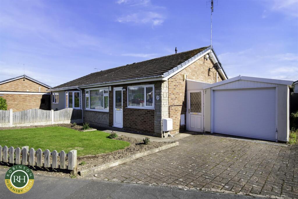2-bed bungalow on All Hallowes Drive, Tickhill, Doncaster, £220,000