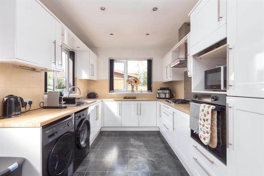 House in Lancaster - View 5