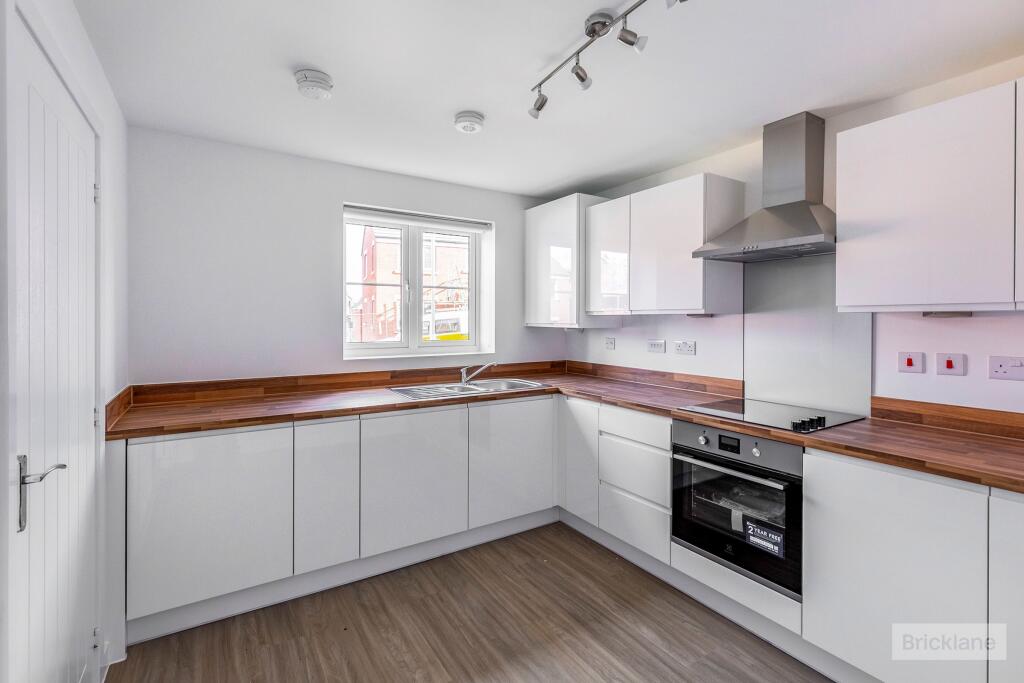 House in Weldon, North Northamptonshire - View 4