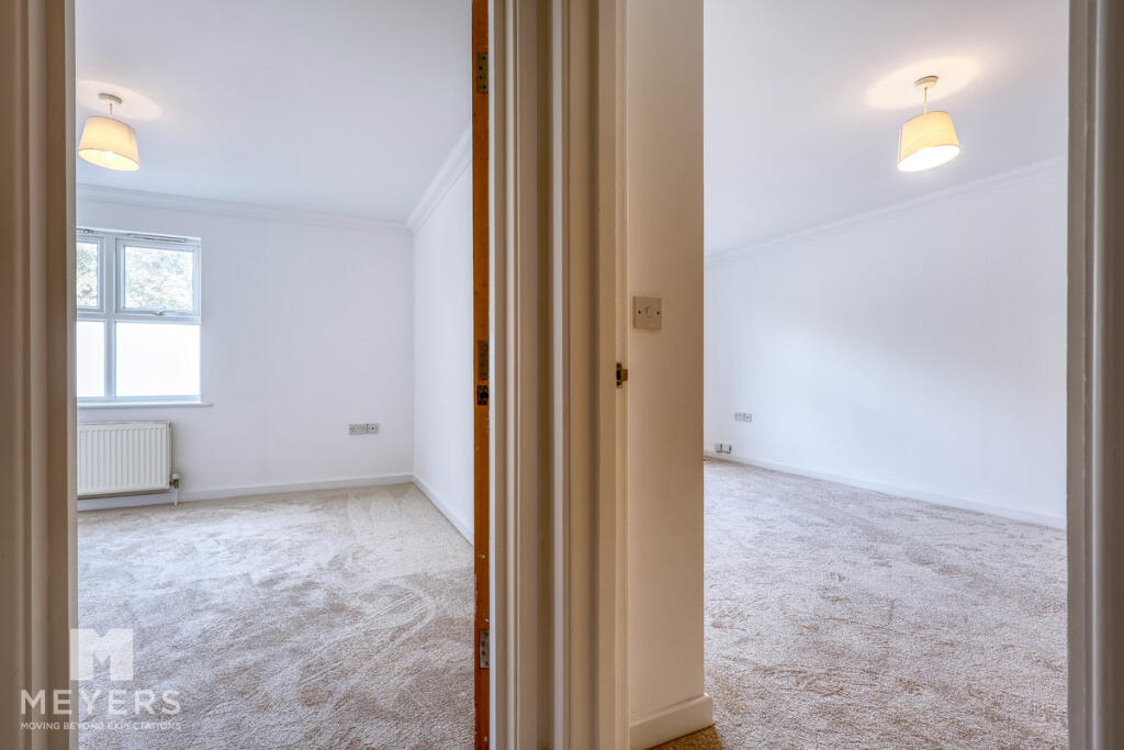 Apartment in Bournemouth, Boscombe - More